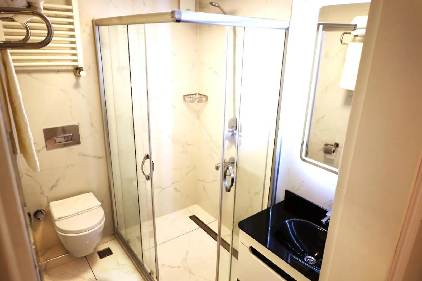 Bakirkoy Tashan Business & Airport Hotel İstanbul 2*,  Türkiye